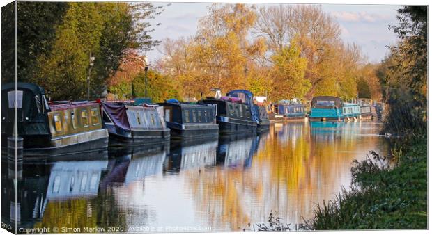 Barges on the Kennet and Avon Canal Canvas Print by Simon Marlow