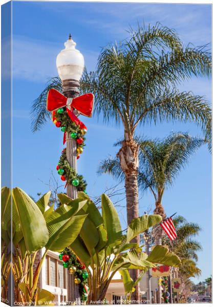Christmas Wreath Street Light Lantern Decorations Ventura Califo Canvas Print by William Perry