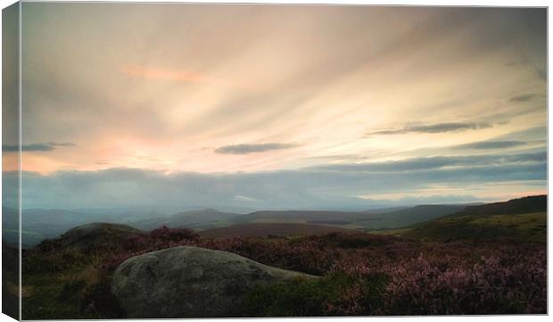 Higgar Tor to Hope Canvas Print by Wayne Molyneux