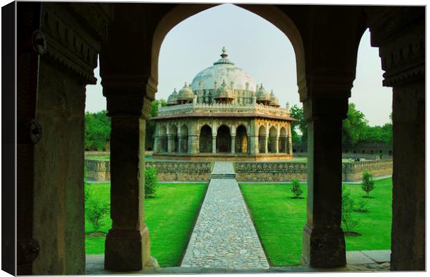 Entrance frame angle shot of a tomb in Lodhi garde Canvas Print by Arpan Bhatia
