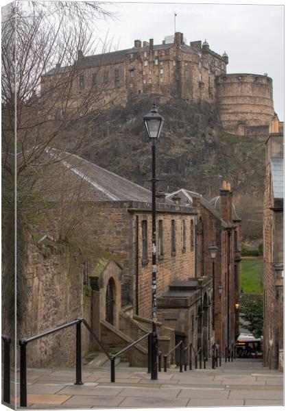 Edinburgh Castle from Vennel alleyway Canvas Print by Christopher Keeley