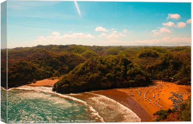 Lagoon beach Baron on Java Island in Indonesia. Canvas Print by Hanif Setiawan