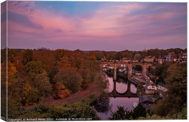 Autumn colours in Knaresborough Canvas Print by Richard Perks