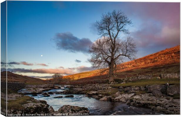 River Wharfe Autumn daybreak Canvas Print by Richard Perks