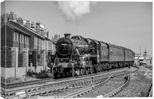 5428 "Eric Treacy" sets off for Pickering  Canvas Print by Richard Perks
