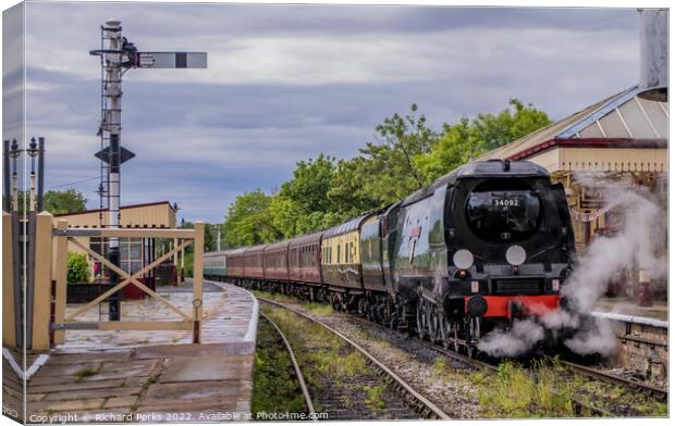 "City of Wells", 34092 simmers at Ramsbottom Canvas Print by Richard Perks