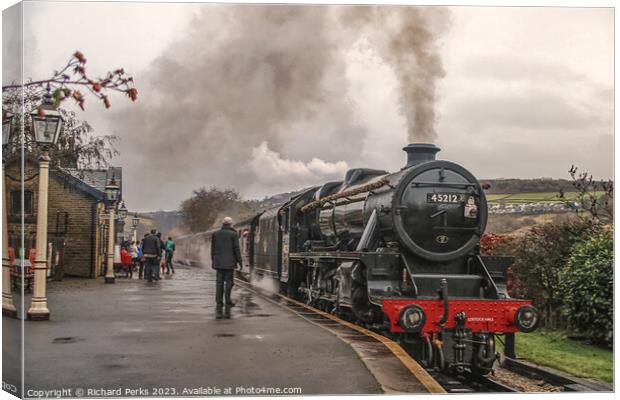 Keighley and Worth Valley Mince Pie express  Canvas Print by Richard Perks