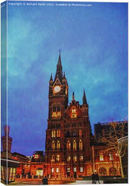 Night Time London St Pancras Canvas Print by Richard Perks