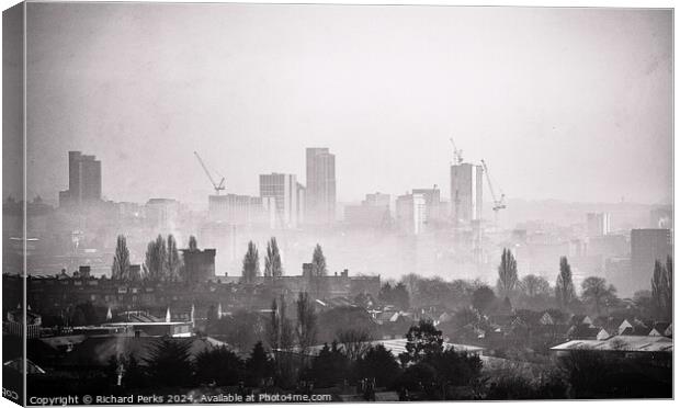 Leeds skyline - Black and White  Canvas Print by Richard Perks