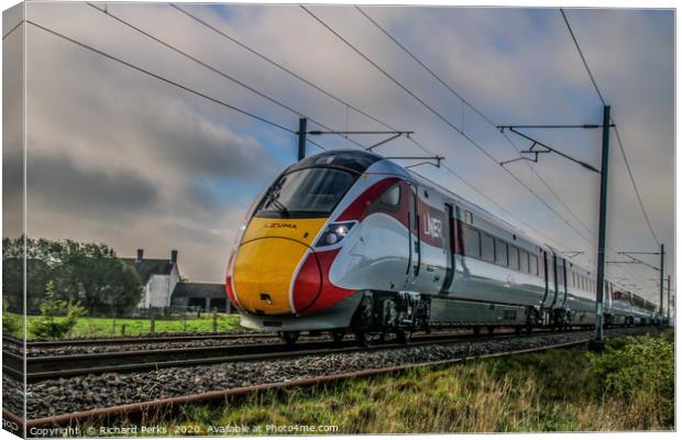 Azuma On test Canvas Print by Richard Perks