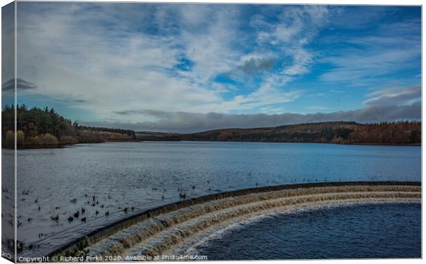 Autumn at Fewston Reservoir Canvas Print by Richard Perks