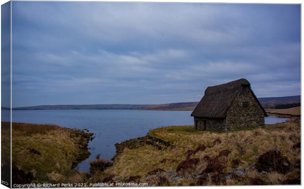 The Old Barn at Grimwith reservoir Canvas Print by Richard Perks