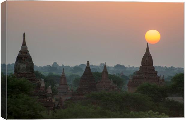 ASIA MYANMAR BAGAN TEMPLE PAGODA LANDSCAPE Canvas Print by urs flueeler