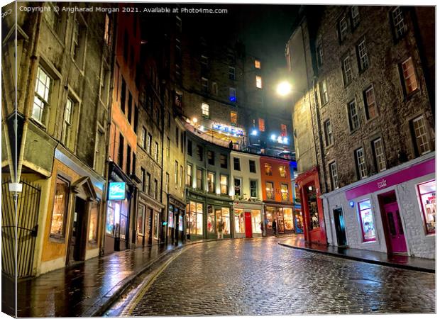 Edinburgh by night Canvas Print by Angharad Morgan