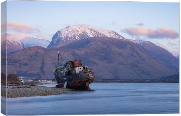 Fort William Shipwreck Canvas Print by Kevin Winter