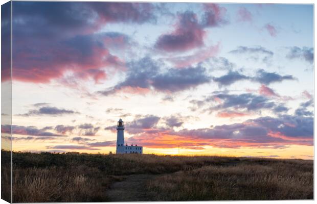 Flamborough sunset Canvas Print by Kevin Winter