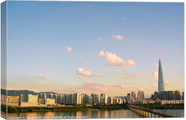 Panoramic view of Seoul city skyline with sunset sky in Korea Canvas Print by Sanga Park
