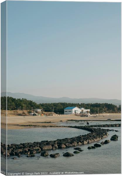 Iho Tewoo Beach in Jeju island Canvas Print by Sanga Park