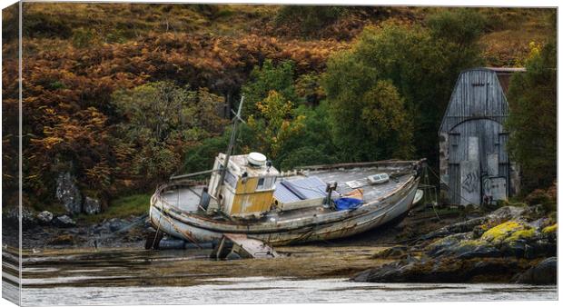 Abandoned boat at Kyleakin Canvas Print by Roger Daniel