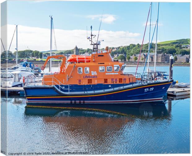 RNLI Campbeltown Lifeboat. Canvas Print by chris hyde