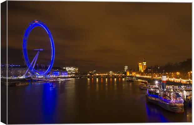 London Skyline Canvas Print by David French