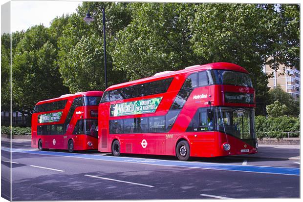 New London Red Bus Canvas Print by David French