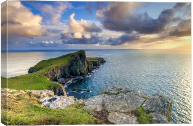 Neist Point Canvas Print by David Thompson