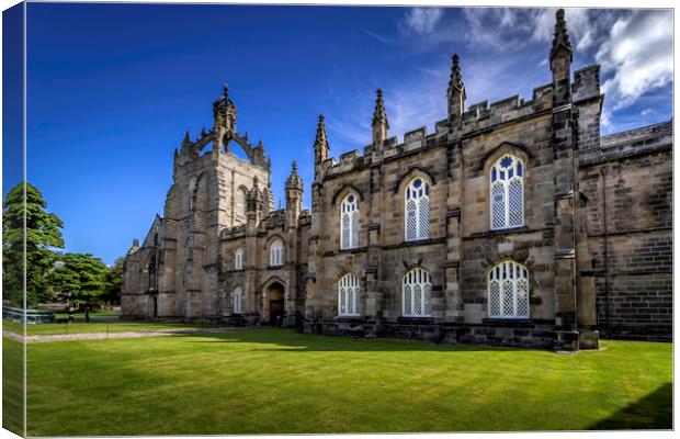 Majestic Kings College Aberdeen Canvas Print by Don Nealon