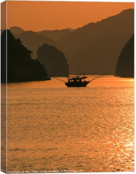 Halong Sunset Canvas Print by Pete Evans