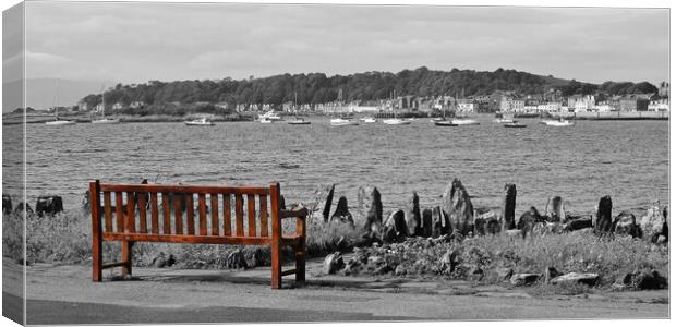 Millport bench, Great Cumbrae, North Ayrshire Canvas Print by Allan Durward Photography