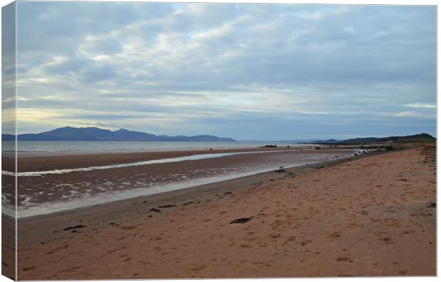 Sandy beach at Seamill, North Ayrshire Canvas Print by Allan Durward Photography