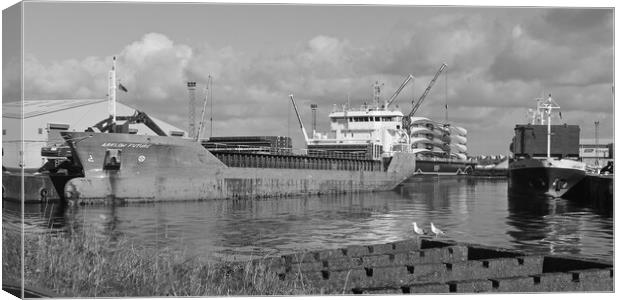 Busy scene at Ayr harbour Canvas Print by Allan Durward Photography