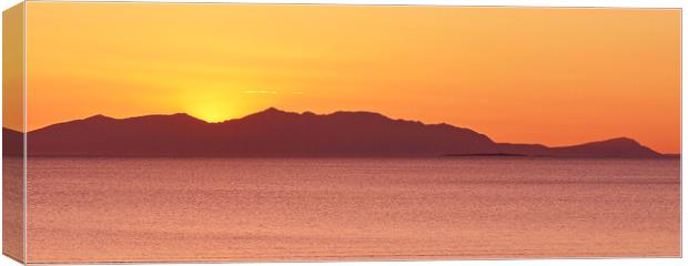 A Prestwick sunset, behind Arran Canvas Print by Allan Durward Photography