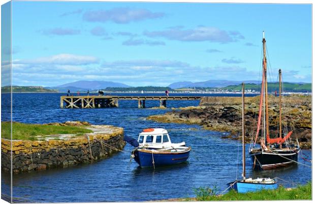 Small craft, small harbour, Portencross. Canvas Print by Allan Durward Photography
