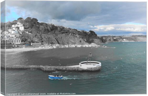 Returning To Looe Harbour. Canvas Print by Neil Mottershead