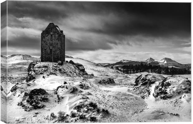 Smailholm Tower and The Eildon Hills Canvas Print by Gavin Liddle