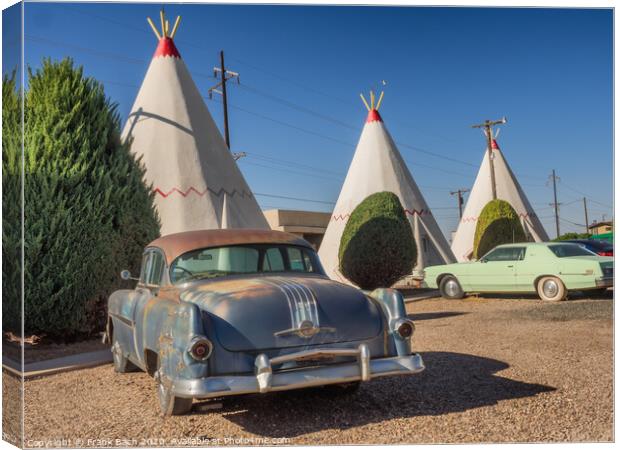Wigwam hotel on Route 66 in Holbrook Arizona Canvas Print by Frank Bach