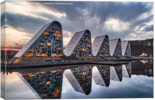 The wave boelgen iconic modern apartments in Vejle, Denmark Canvas Print by Frank Bach