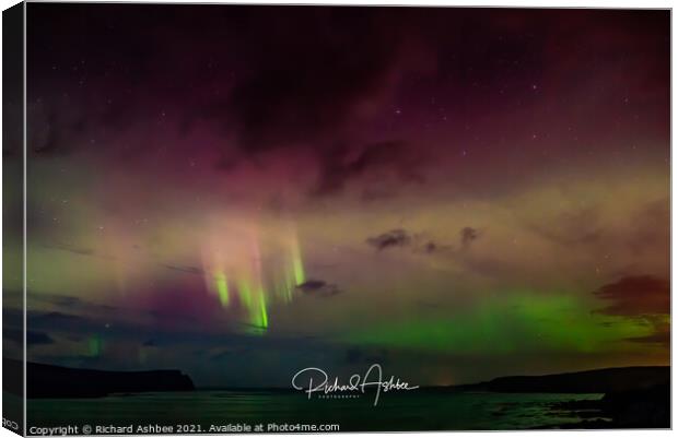 Shetland Aurora Canvas Print by Richard Ashbee