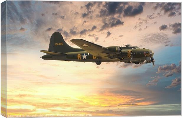 B17 Mission complete Canvas Print by Richard Ashbee