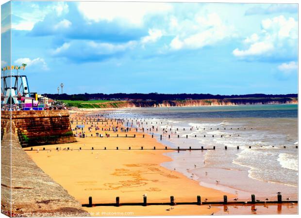North beach at Bridlington in North Yorkshire. Canvas Print by john hill