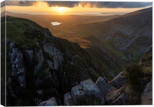 Welsh Sunset Canvas Print by Martin Noakes