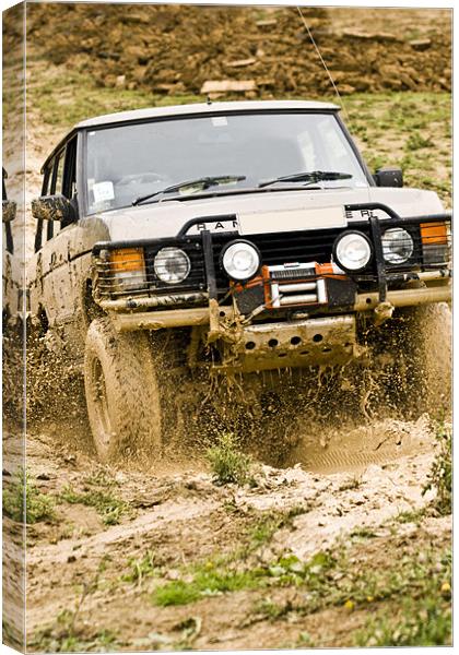 Range Rover Off Roading Canvas Print by Eddie Howland