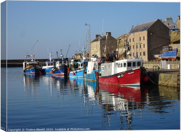 Burghead Harbour Relections Canvas Print by Thelma Blewitt