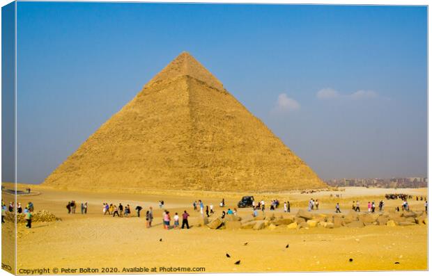 The Pyramid of Khafre, Giza, Egypt. Canvas Print by Peter Bolton