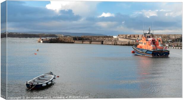Portrush harbour and lifeboat. Canvas Print by jim Hamilton