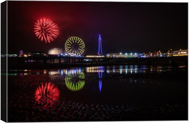 Fireworks in Blackpool Canvas Print by Lesley Moran