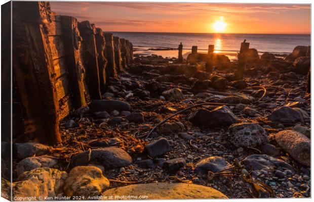 The Old Slipway, Kinghorn Canvas Print by Ken Hunter