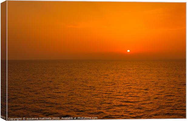Ibiza seascape. A spectacular sea sunset seen from Canvas Print by susanna mattioda