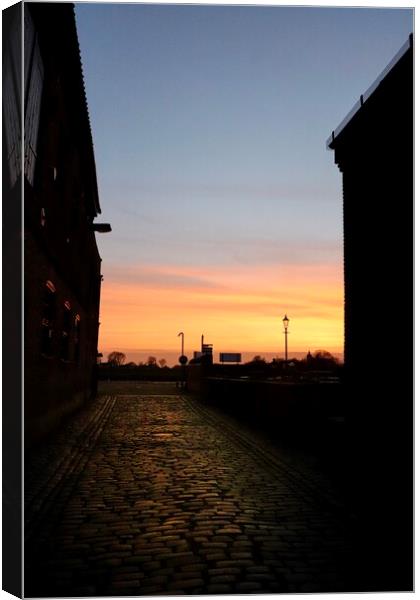 Sunset in between Building  Canvas Print by Sam Owen